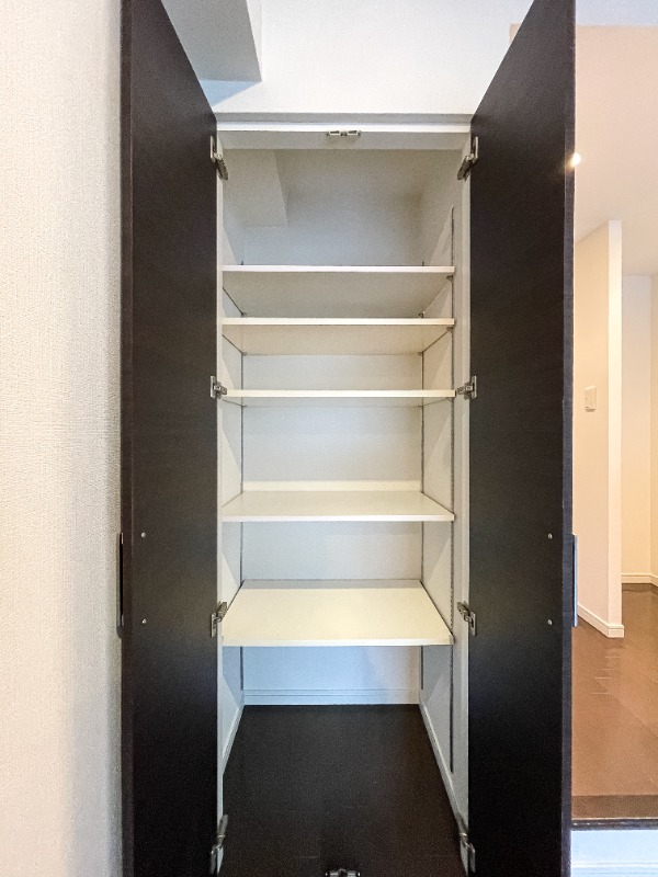 レジディア錦糸町11階 収納