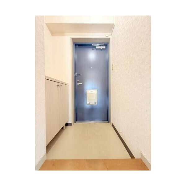 ジュネス中町 玄関