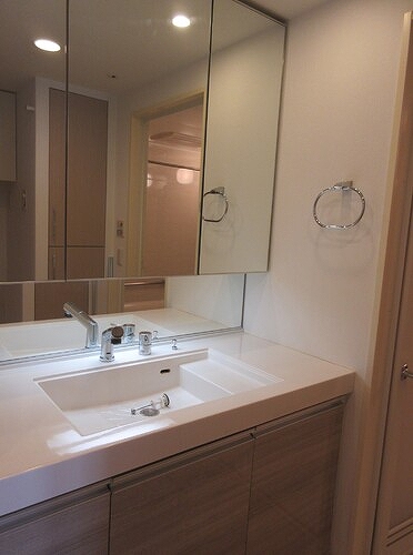 ライオンズ千葉寺ステーションフロントレジデンス1階 洗面台　※2025年3月撮影