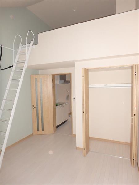 グラッサ花の木205号室 リビング