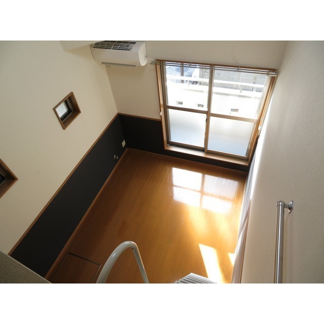 ウィンズ上永谷Ｃ棟0203号室 ロフトからの眺め