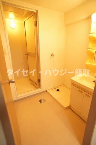 アヴニール梨の樹0102号室 脱衣所も広々♪