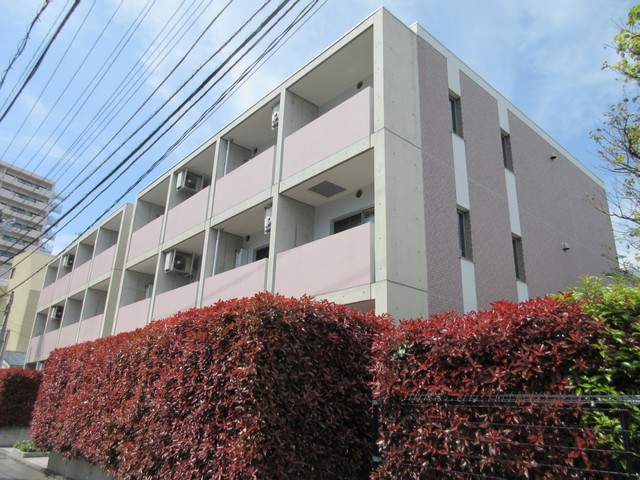 キャロンコート横浜の外観画像