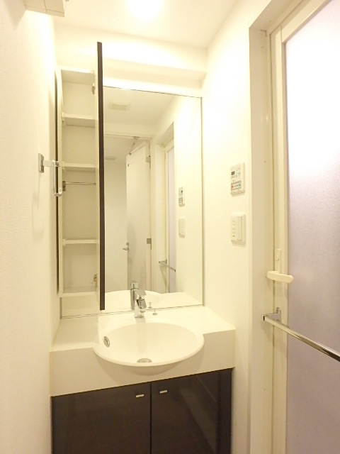 グランド・ガーラ横濱元町10階 洗面