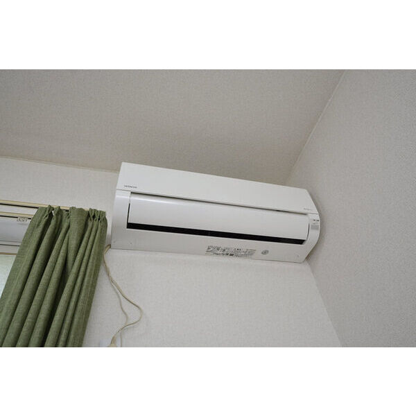 ロイヤルエモンド藤沢0101号室 エアコン