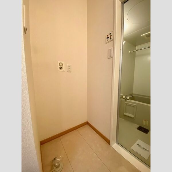 ポラリス 祖師谷103号室 洗濯機置き場