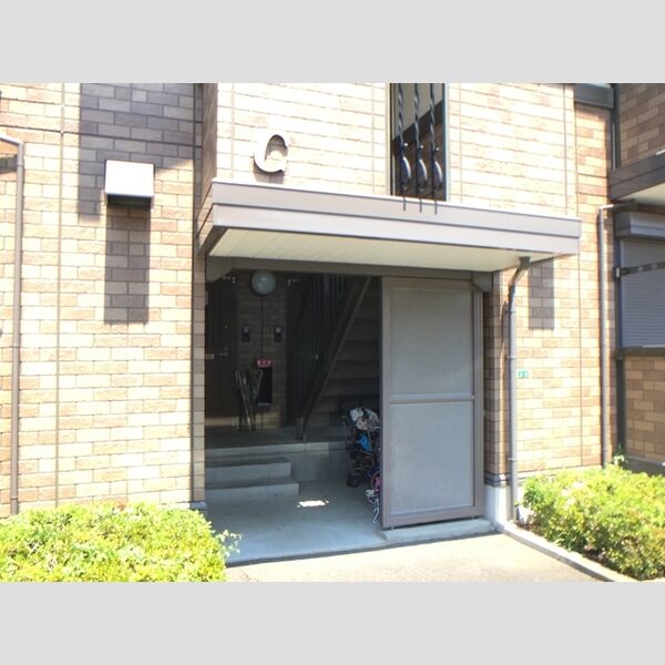 Family Court　C102号室 エントランス