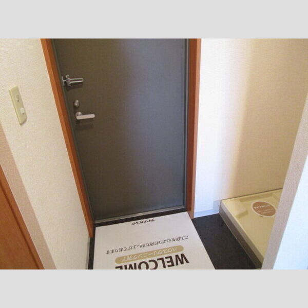 フォアグランデ503号室 玄関