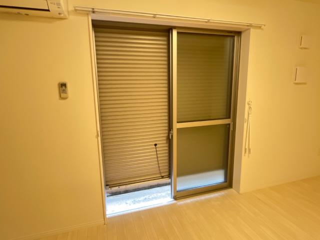バーニーズⅠ シャッター