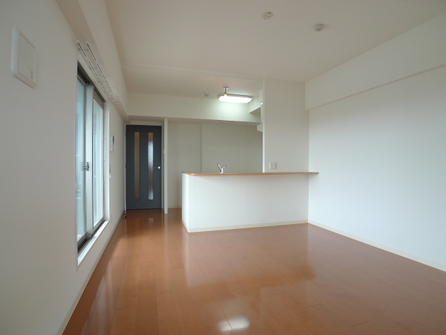 ＫＡＮＥＮＡＲＩ和光 こちらの居間で趣味の時間をお楽しみください