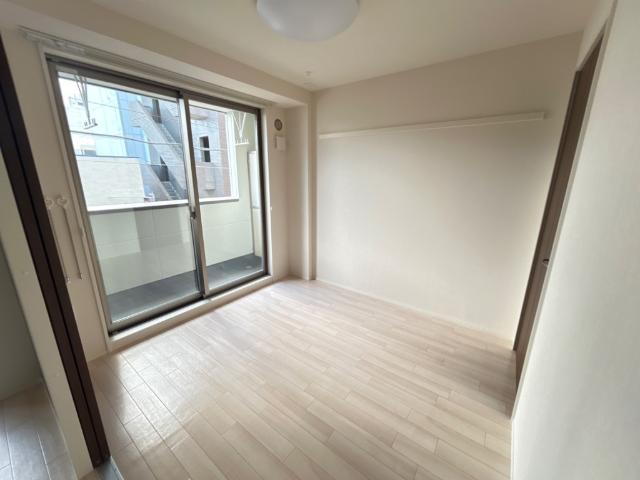 ナインチェ 洋室