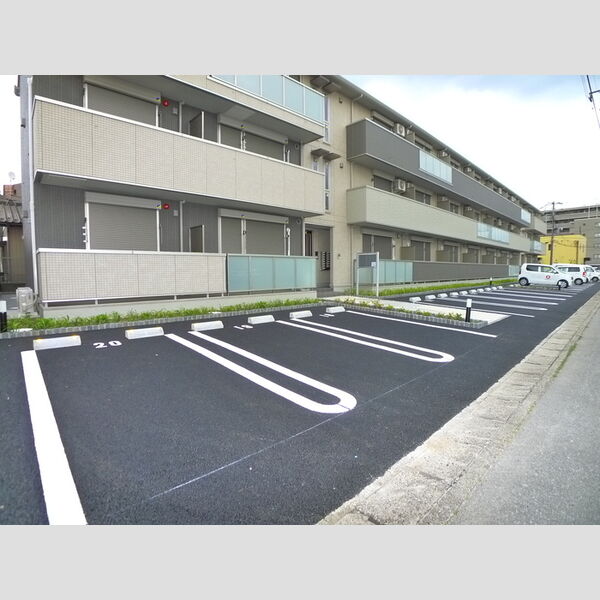 エヴァーラスティング千葉210号室 駐車場