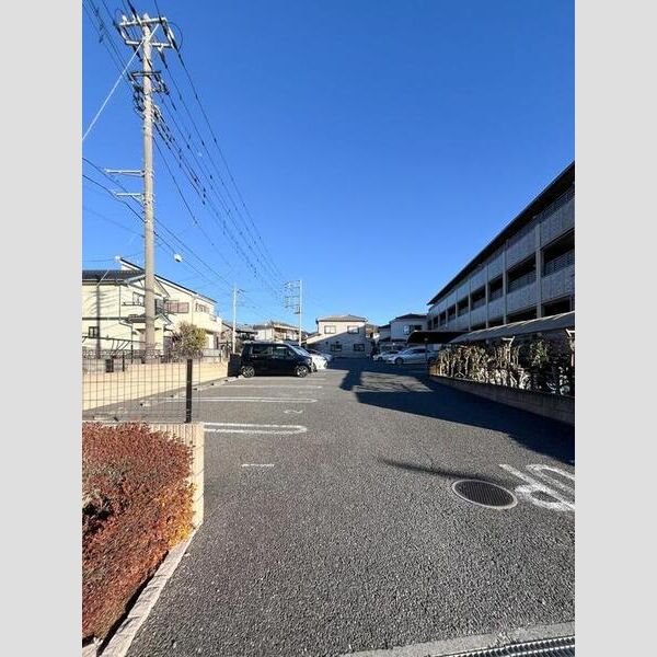 I.ヴィレッジ堀崎 駐車場