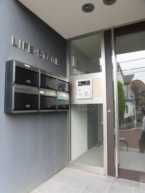 ライフ・ステージ エントランス