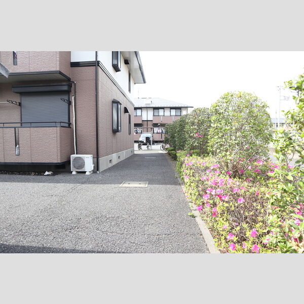 エステートU　Ⅰ アプローチ