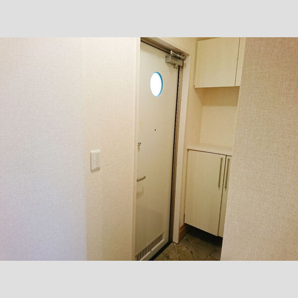 インペリアルN・Y101号室 玄関