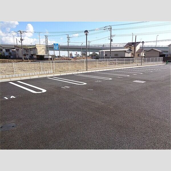 モンテマーレ鴨川206号室 駐車場