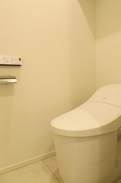 ガーラ・プレシャス赤坂見附 温水洗浄便座付洋式便器