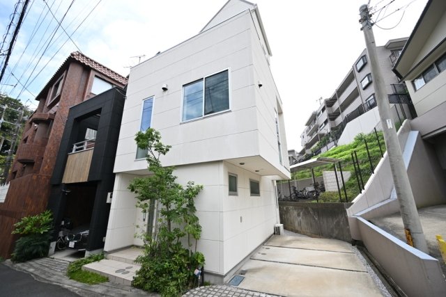 西戸部町１丁目戸建の外観画像