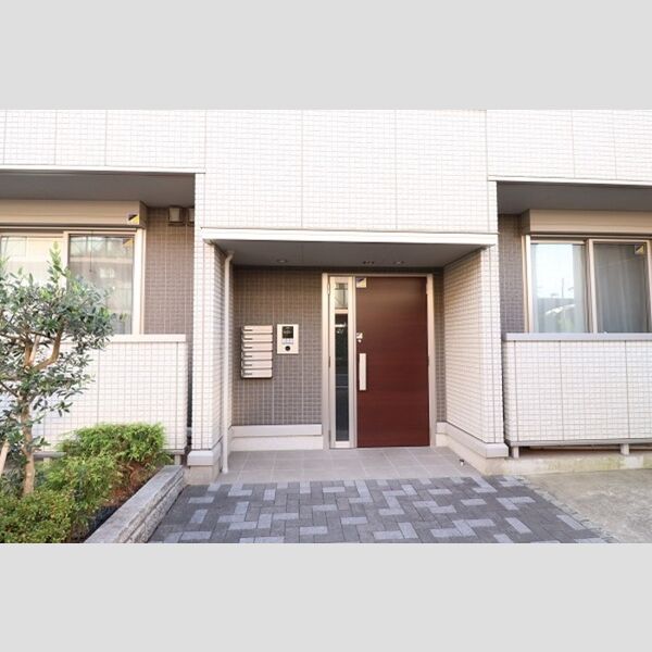 ルミエール オートロックエントランス