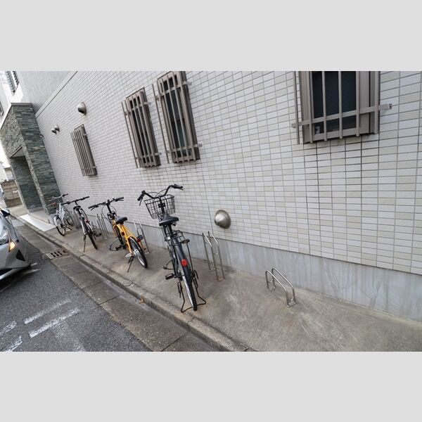 シャリマー　ディス 駐輪場