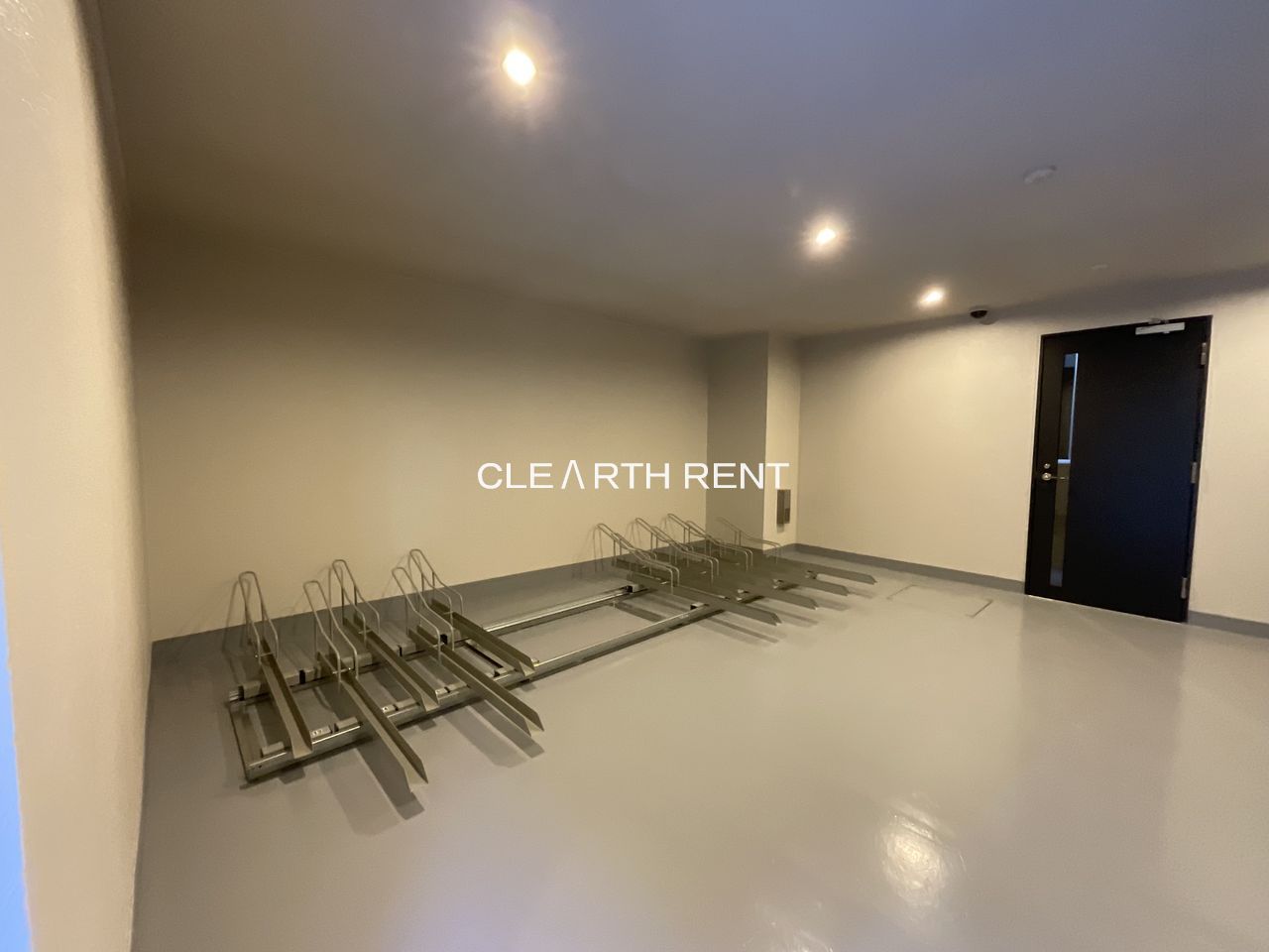 コンシェリア横濱関内3階 駐輪場