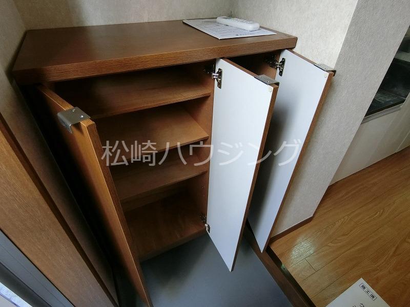 サンプレイスヤマダ1階 玄関