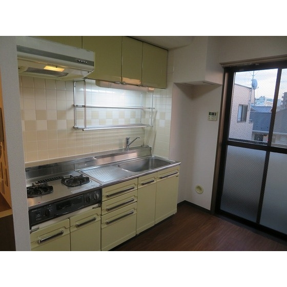 ファミーユコート恩田Ｂ棟0302号室 内観