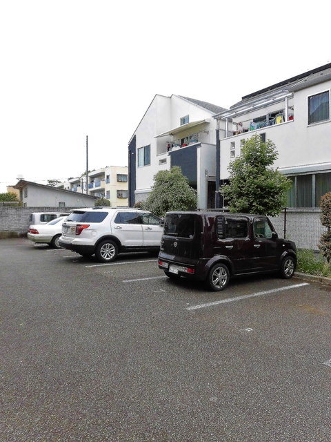 ヴェルディ武蔵野0104号室 駐車場