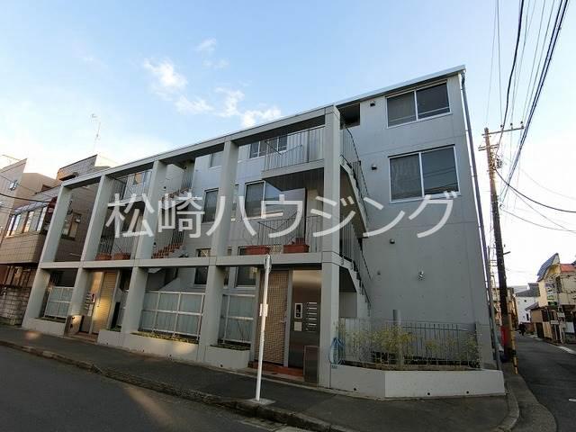 TRINITE  Bleu3階 外観