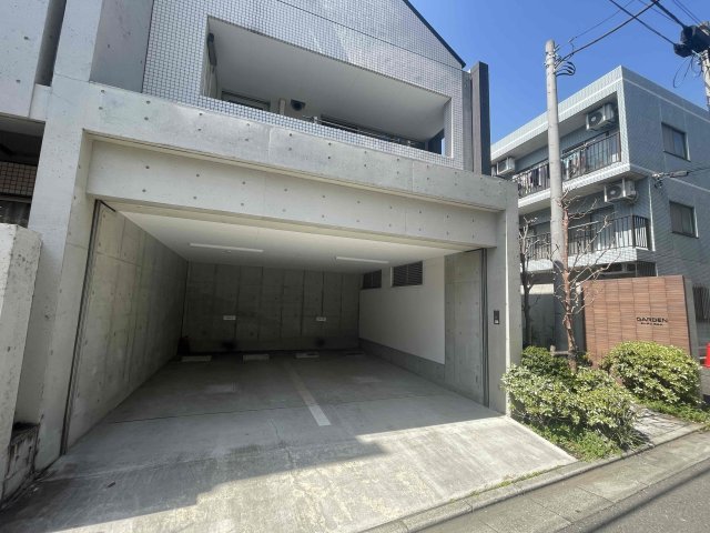 ガーデン都立大 エントランス