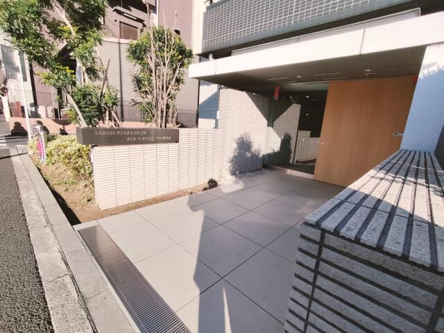 レーベン北千住エアクロスタワー エントランス