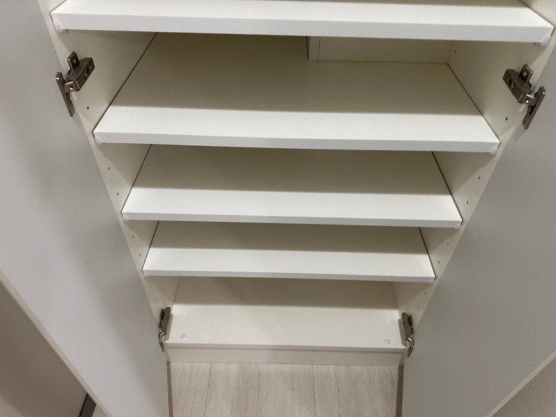 CREALpremier八丁堀5階 下足入れ