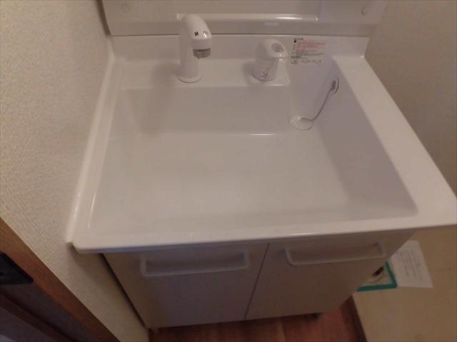 ラルジュ・アイ 洗面