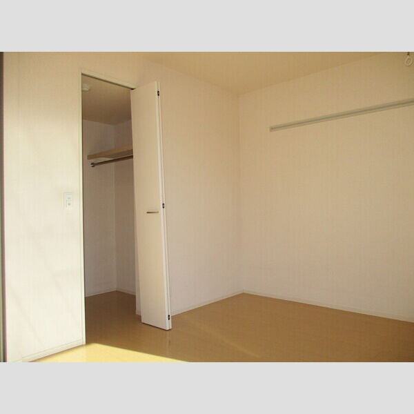 アーバンペアⅤ105号室 Ⅴ105(洋室)