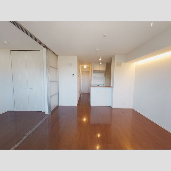 Biz STAY青梅新町303号室 LDK11帖(別角度)