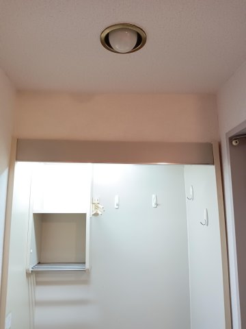 マリオ能見台203号室 キッチン収納