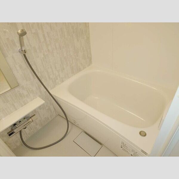 グラナーデ六町Ⅱ305号室 同建物別部屋の参考画像