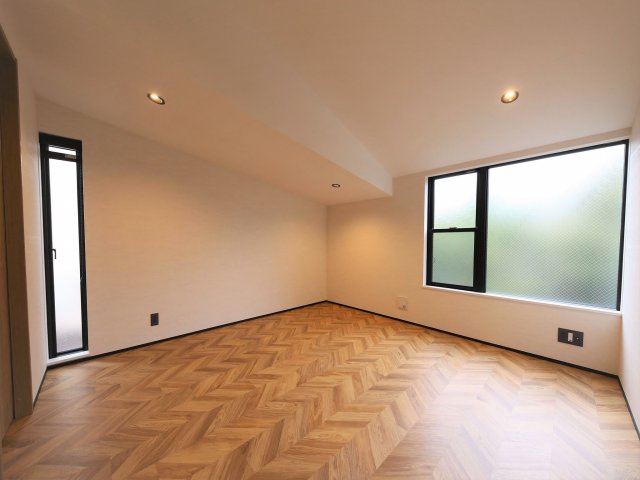 フェリシア行徳1204号室 内観