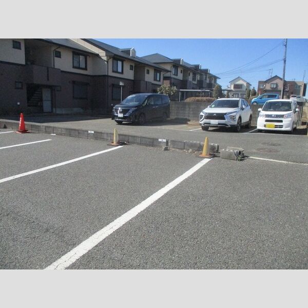 サンベルテ　Ⅴ 駐車場