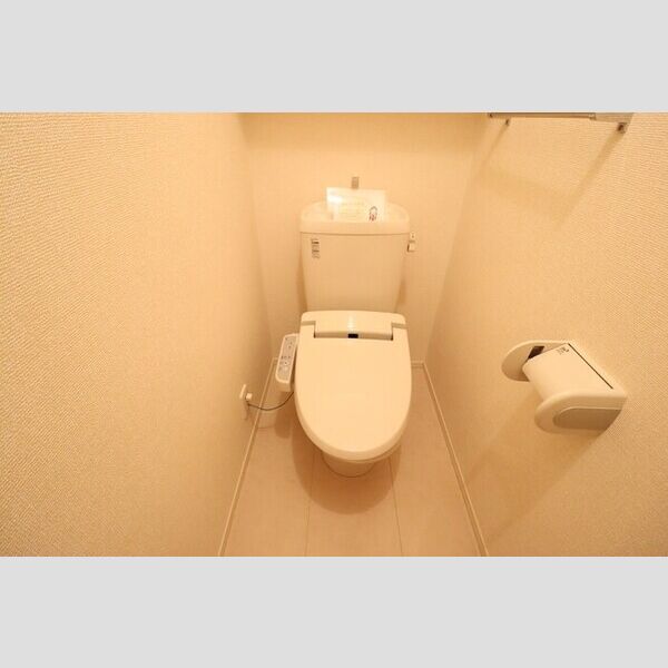 ステラ前ヶ崎103号室 温水洗浄暖房便座