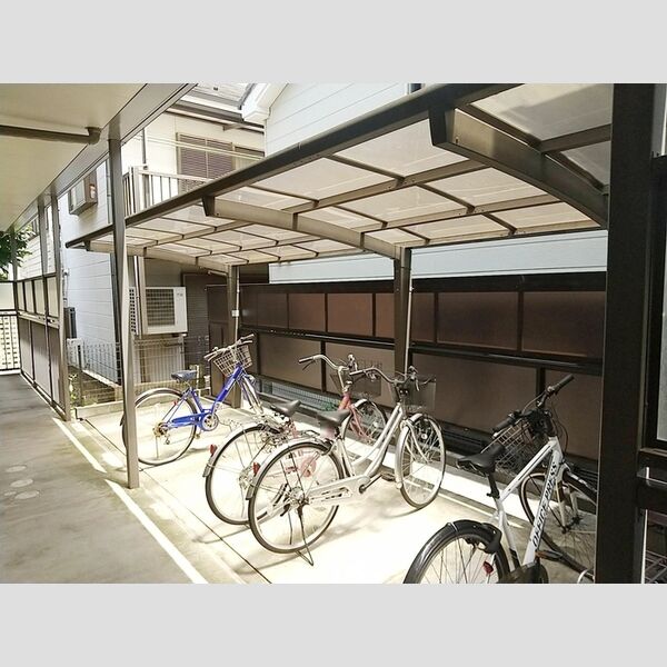 レーヴ平和台 駐輪場