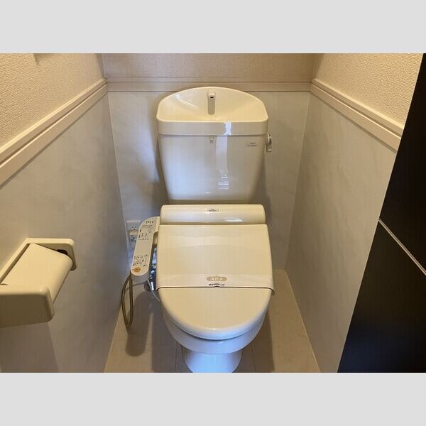 イーストパレス205号室 温水洗浄暖房便座