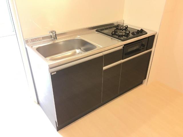 メゾンドラフィネ塩焼 キッチン