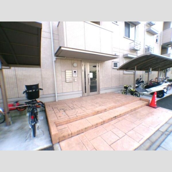 レイクガーデン エントランス