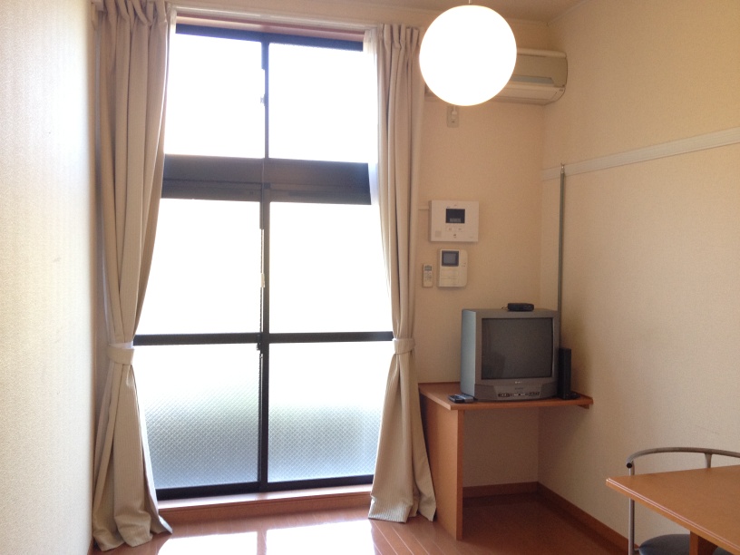 レオパレス並木パーク 内観