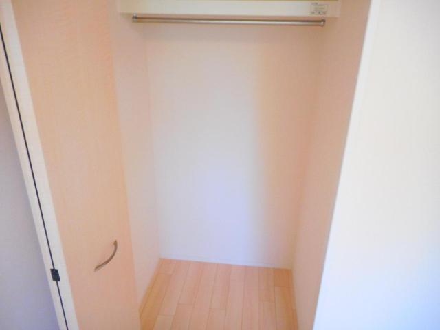 オーヴィラージュ201号室 収納