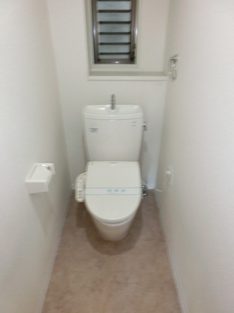 パレス武蔵野台壱番館0201号室 トイレ