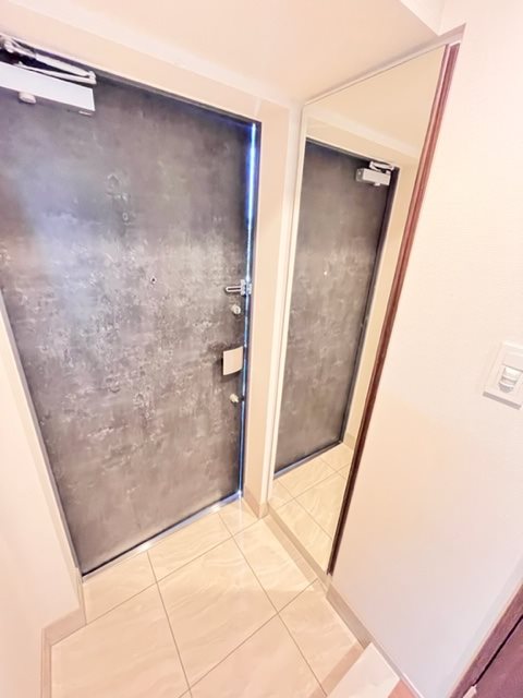 ドゥーエ板橋区役所前13階 玄関