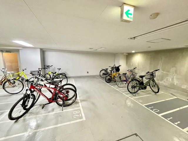 レジディア勝どき12階 駐輪場
